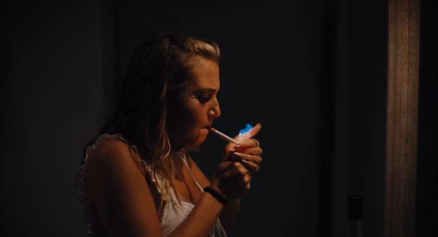 Still 11 of 17 from How to Have Sex