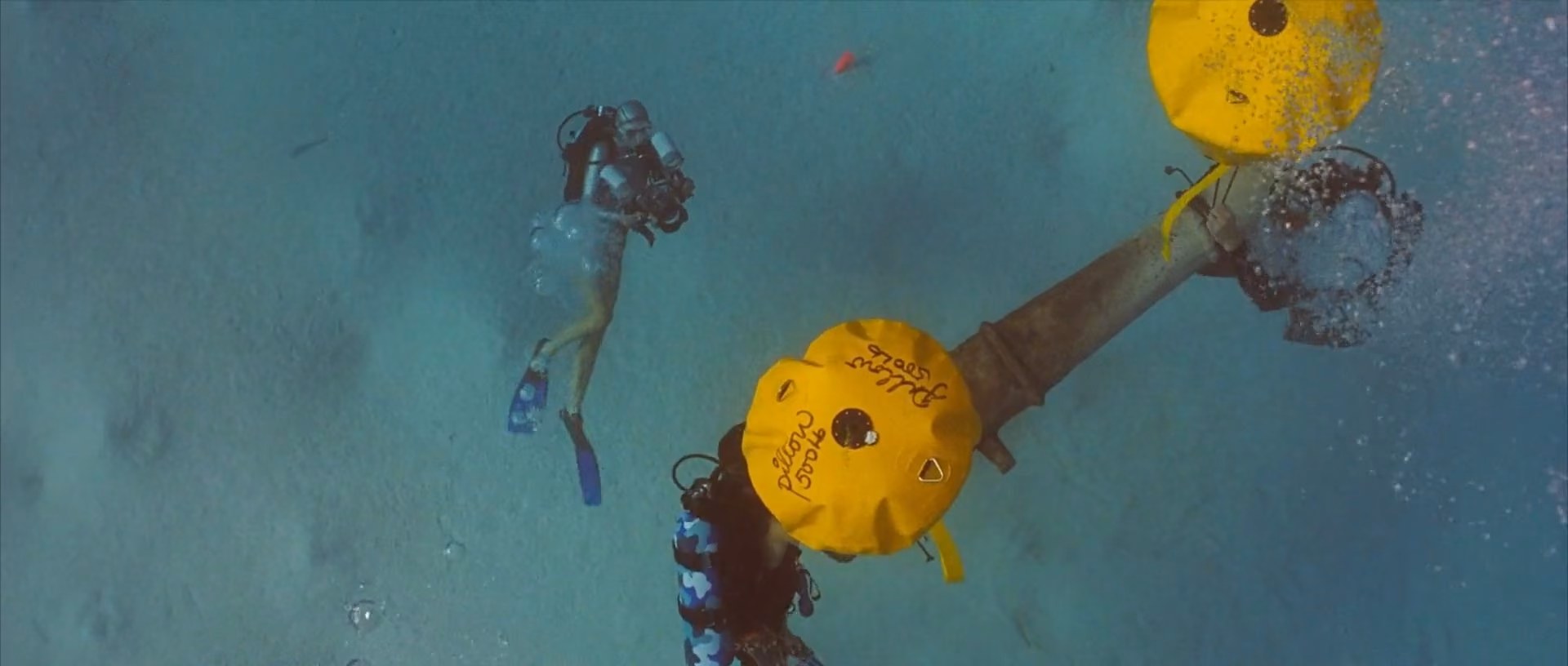 Still 1 of 1 from Into the Blue