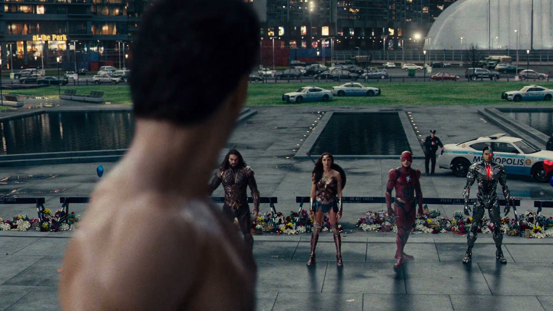 Still 1 of 1 from Justice League