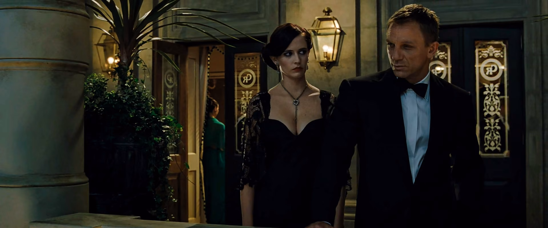 Still 1 of 25 from Casino Royale