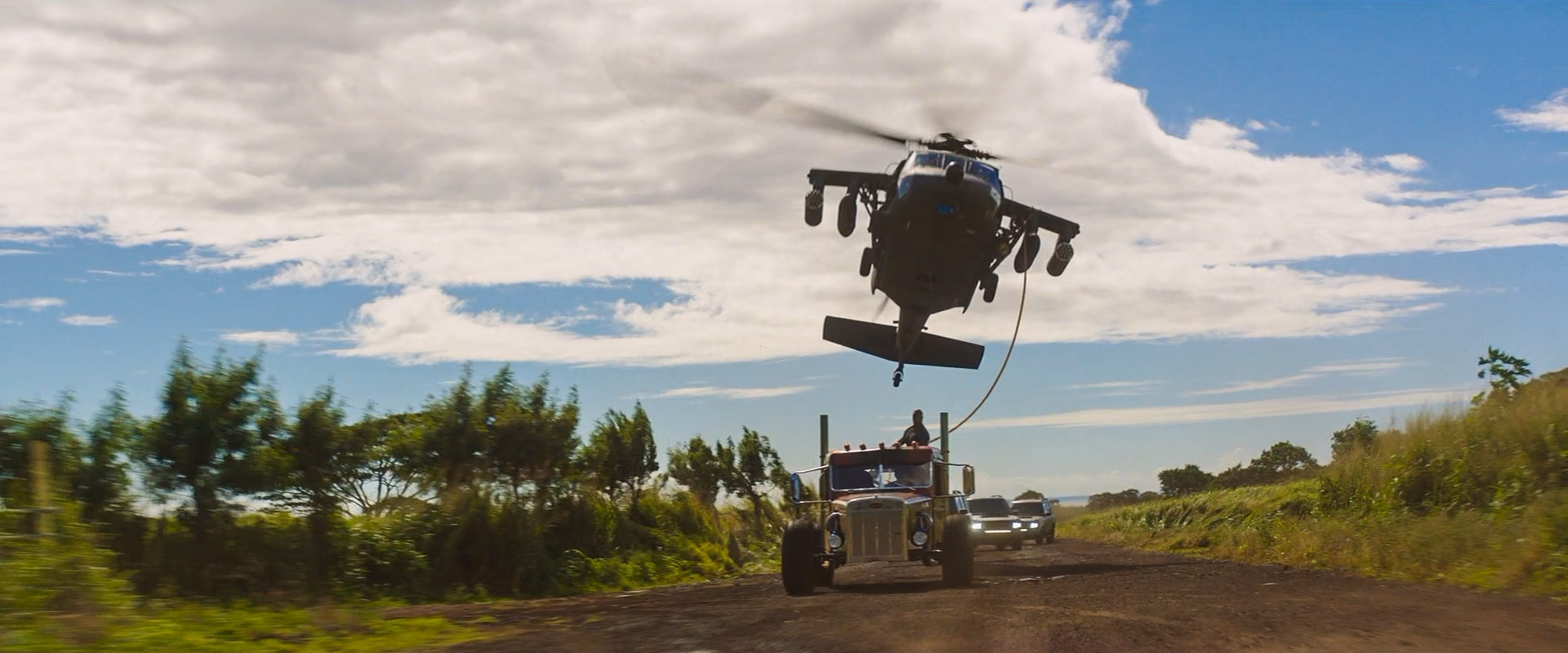 Still 1 of 8 from Fast & Furious Presents: Hobbs & Shaw