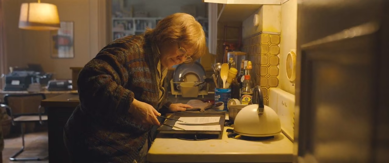 Still 1 of 9 from Can You Ever Forgive Me?