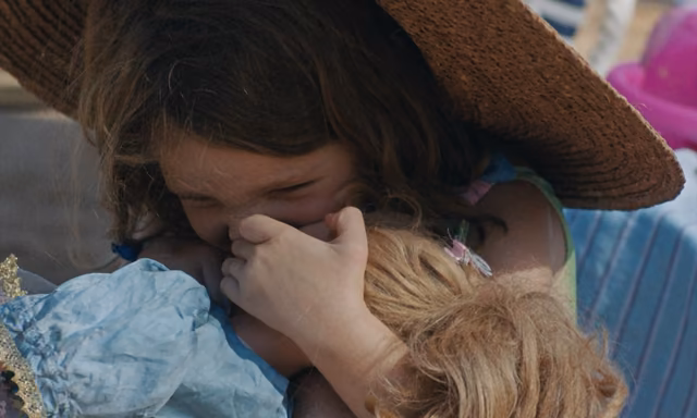 Still 16 of 17 from The Lost Daughter