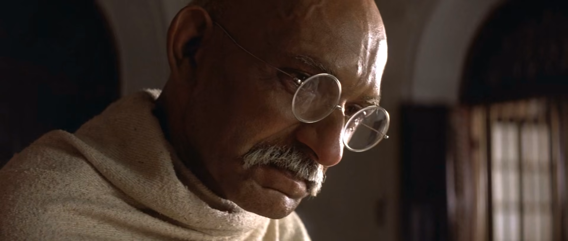 Still 1 of 1 from Gandhi