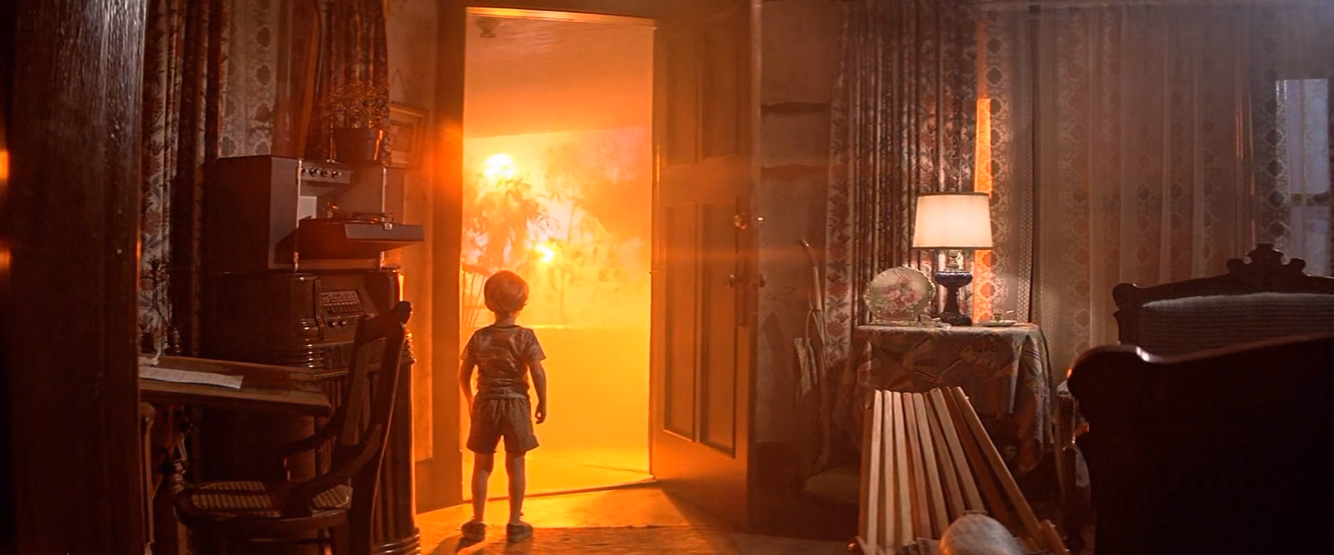 Still 1 of 21 from Close Encounters of the Third Kind