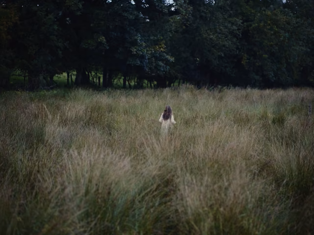 Still 5 of 19 from The Quiet Girl