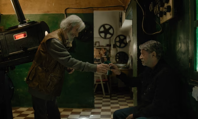 Still 7 of 21 from Close Your Eyes