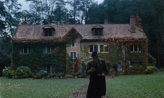Still 15 of 21 from Close Your Eyes