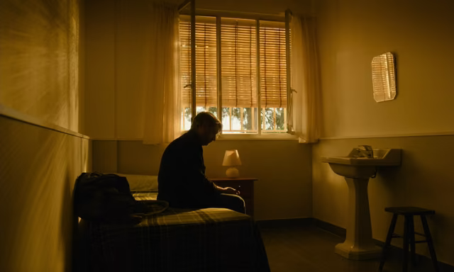 Still 19 of 21 from Close Your Eyes