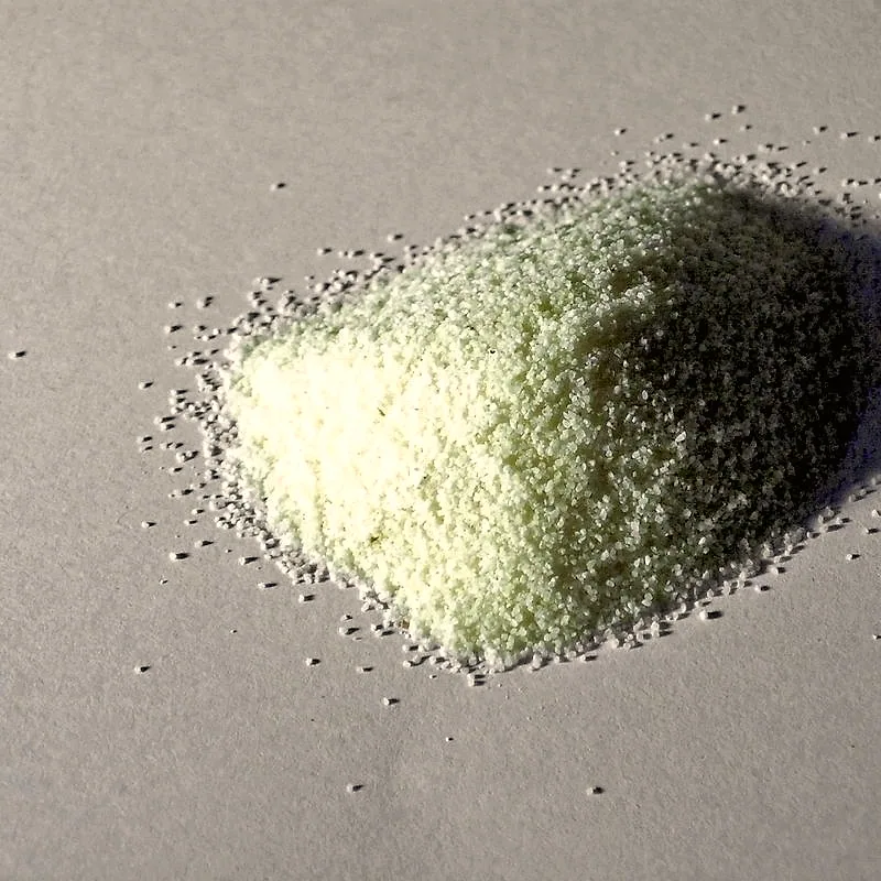 A small pile of coarse semolina grains